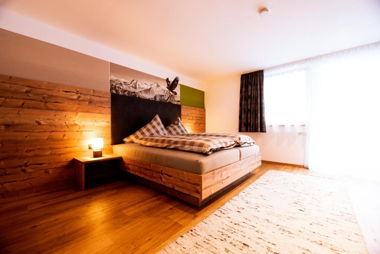 Gasthof Dorferwirt Hotell Rietz Exteriör bild
